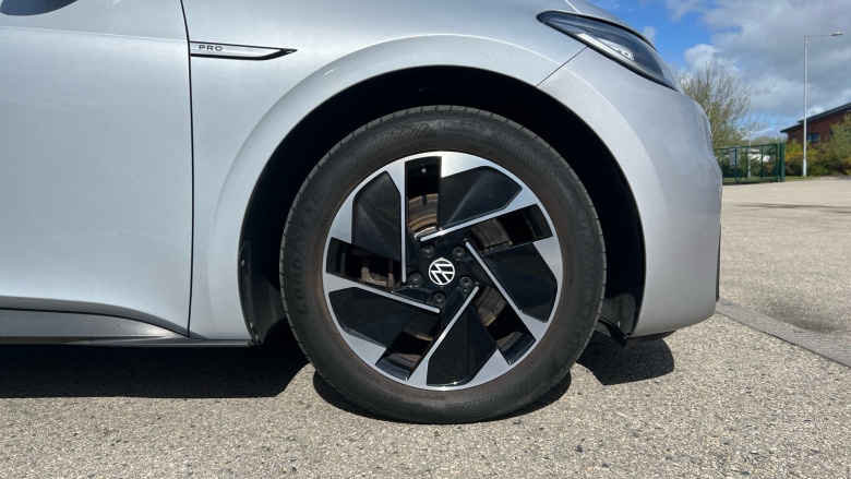 Volkswagen ID.3 150kW Family Pro Performance 58kWh 5dr Auto Electric Hatchback